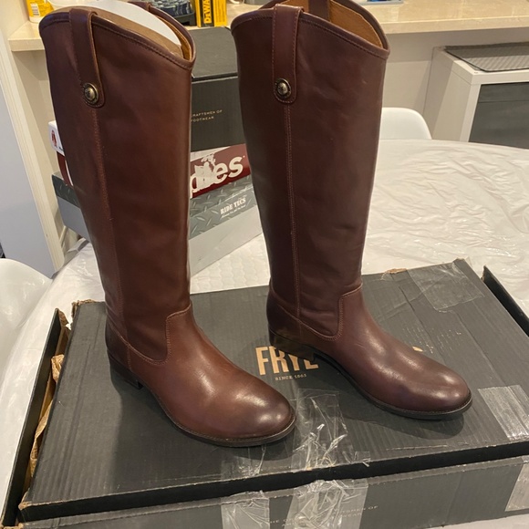 Frye woman's. boots - Picture 3 of 3